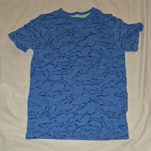 Cat & Jack Boys Blue Shark Shirt M(8/10)